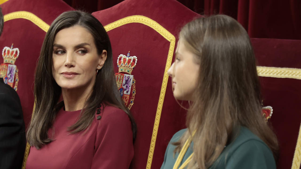 La reina Letizia se desmarca del rey Felipe con un movimiento estratégico para estar pendiente de Leonor en Zaragoza