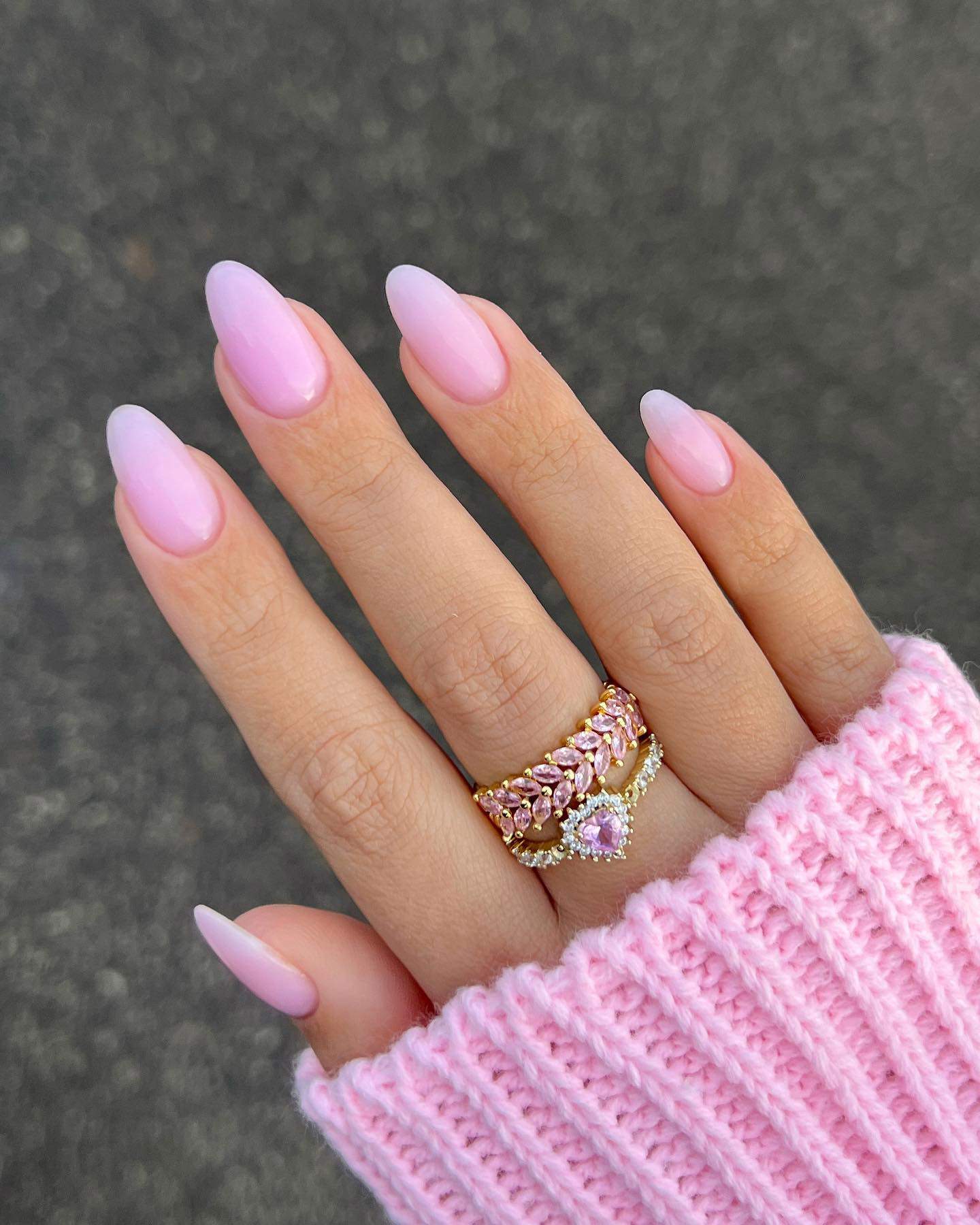 Milky rose nails