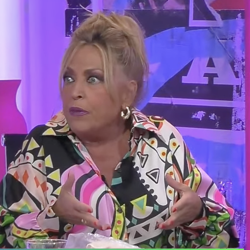 Un micro abierto revela el verdadero y preocupante estado de salud de Lydia Lozano 