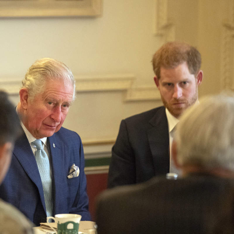 Tom Quinn, experto en Casa Real británica, destapa la desesperada petición del rey Carlos III a su hijo Harry