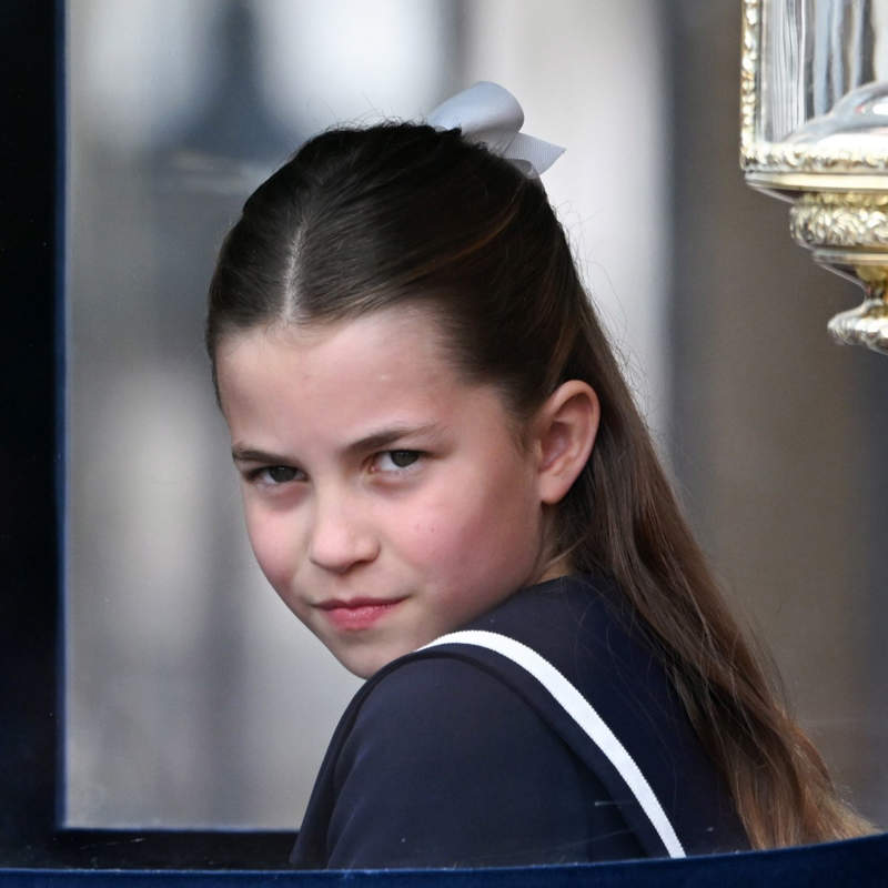 La prensa británica cae rendida a la princesa Charlotte con una tierna comparación con Kate Middleton 