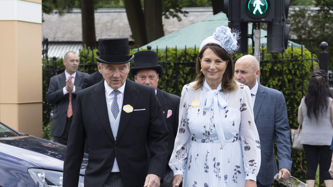 Michael y Carole, padres de Kate Middleton, allanan el camino a su hija con una reaparición en Ascot cargada de significado