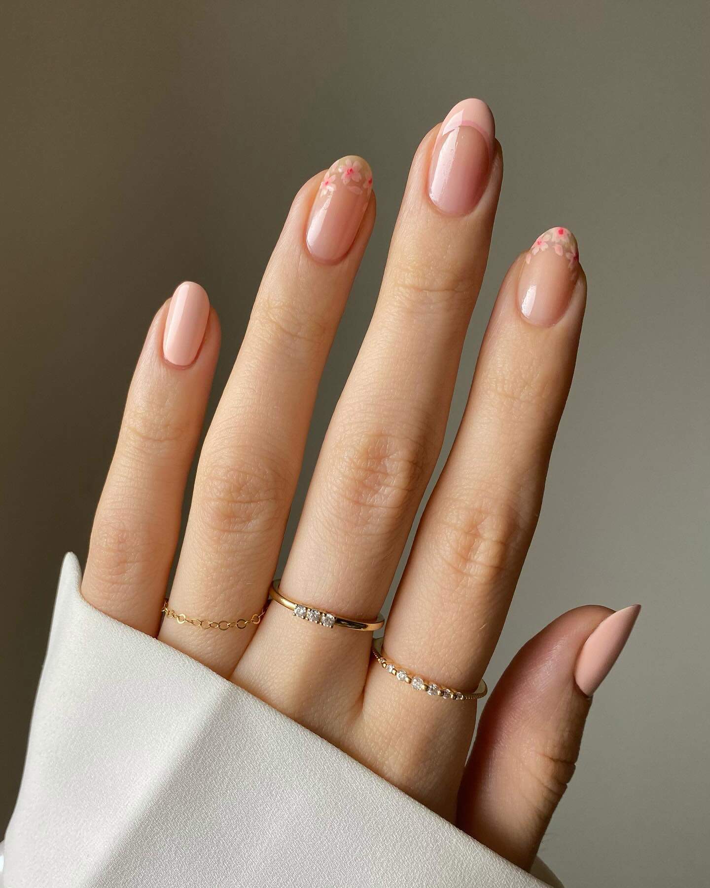Milky nails con flores