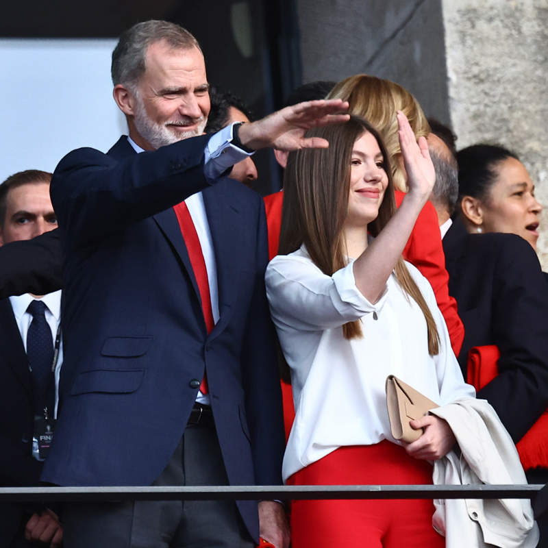 El 'secreto' y los gestos cómplices de la infanta Sofía y su padre en la final de la Eurocopa 