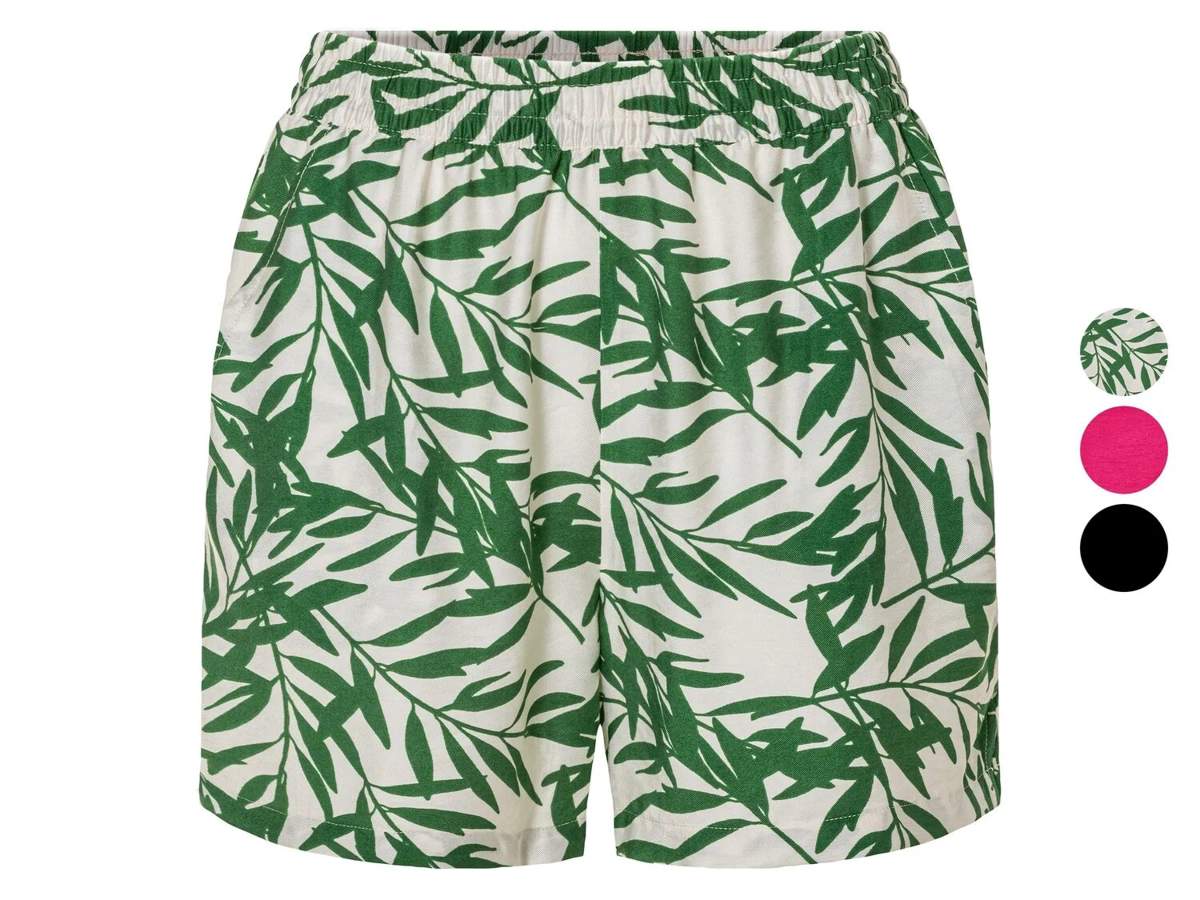 Bermuda con rajas laterales.