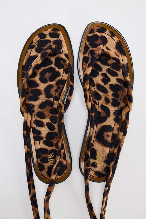 En animal print con lazada