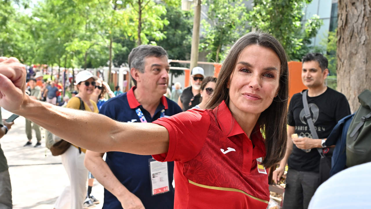 De inspectora Ortiz a 'Tomb Raider': los divertidos memes de la foto viral que la reina Letizia no esperaba que viera la luz