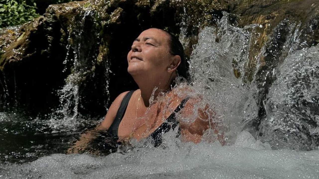 El paraíso en el que María del Monte ha encontrado refugio en el verano que ha tocado fondo