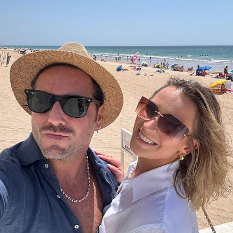 David Bustamante y Yana Olina, muy enamorados, abren su álbum privado de vacaciones