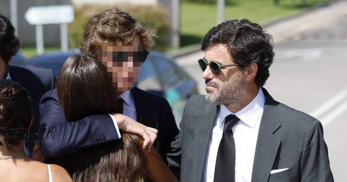 Los gestos de dolor y cariño de Antonio Matos, viudo de Caritina ...