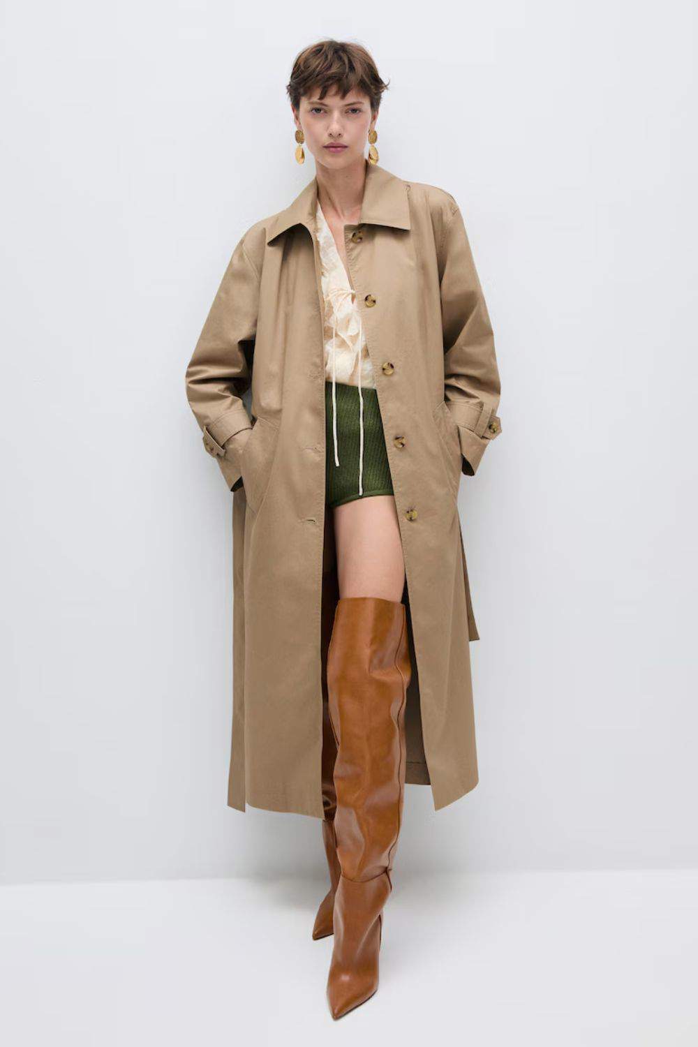 Trench de algodón con cuello camisero