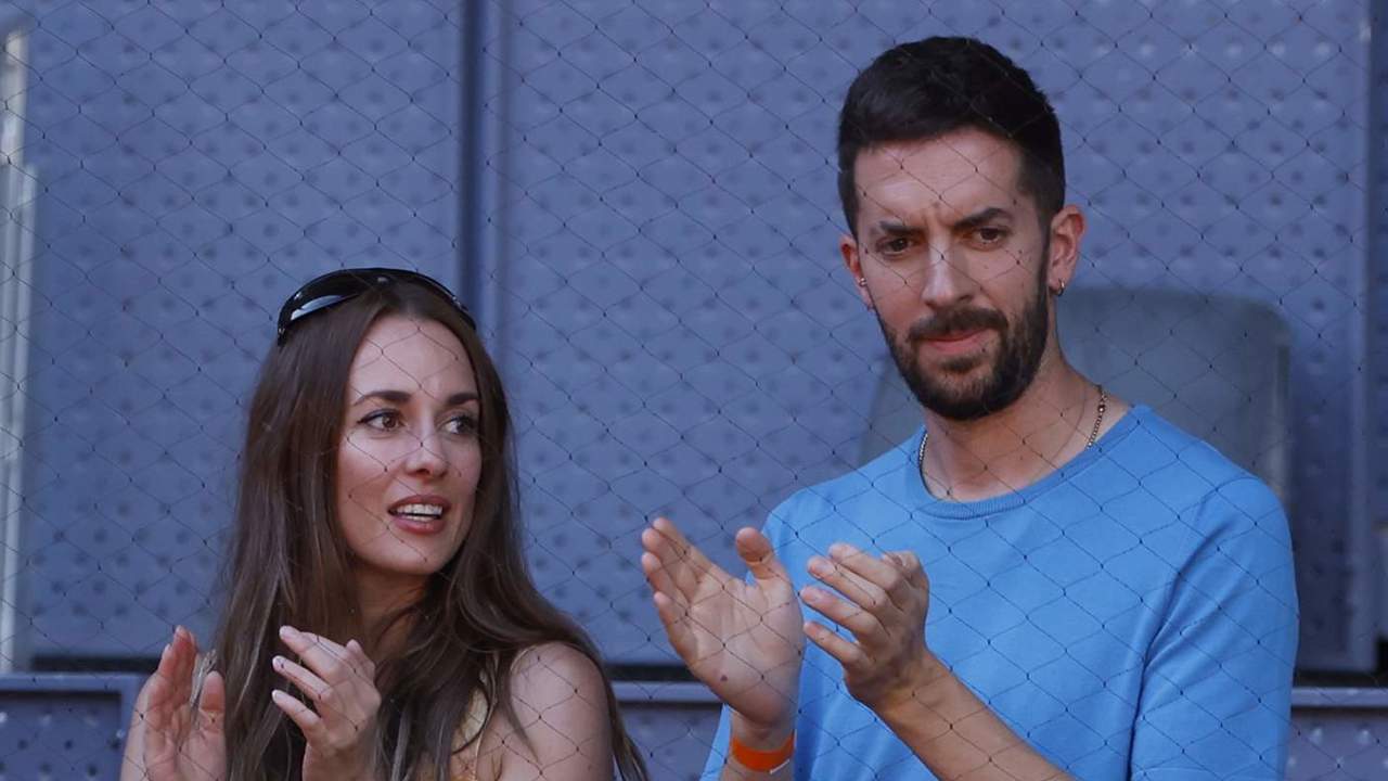 Su familia y su pareja, Silvia Alonso: las personas con las que David Broncano celebra el 'sorprasso' a 'El Hormiguero'