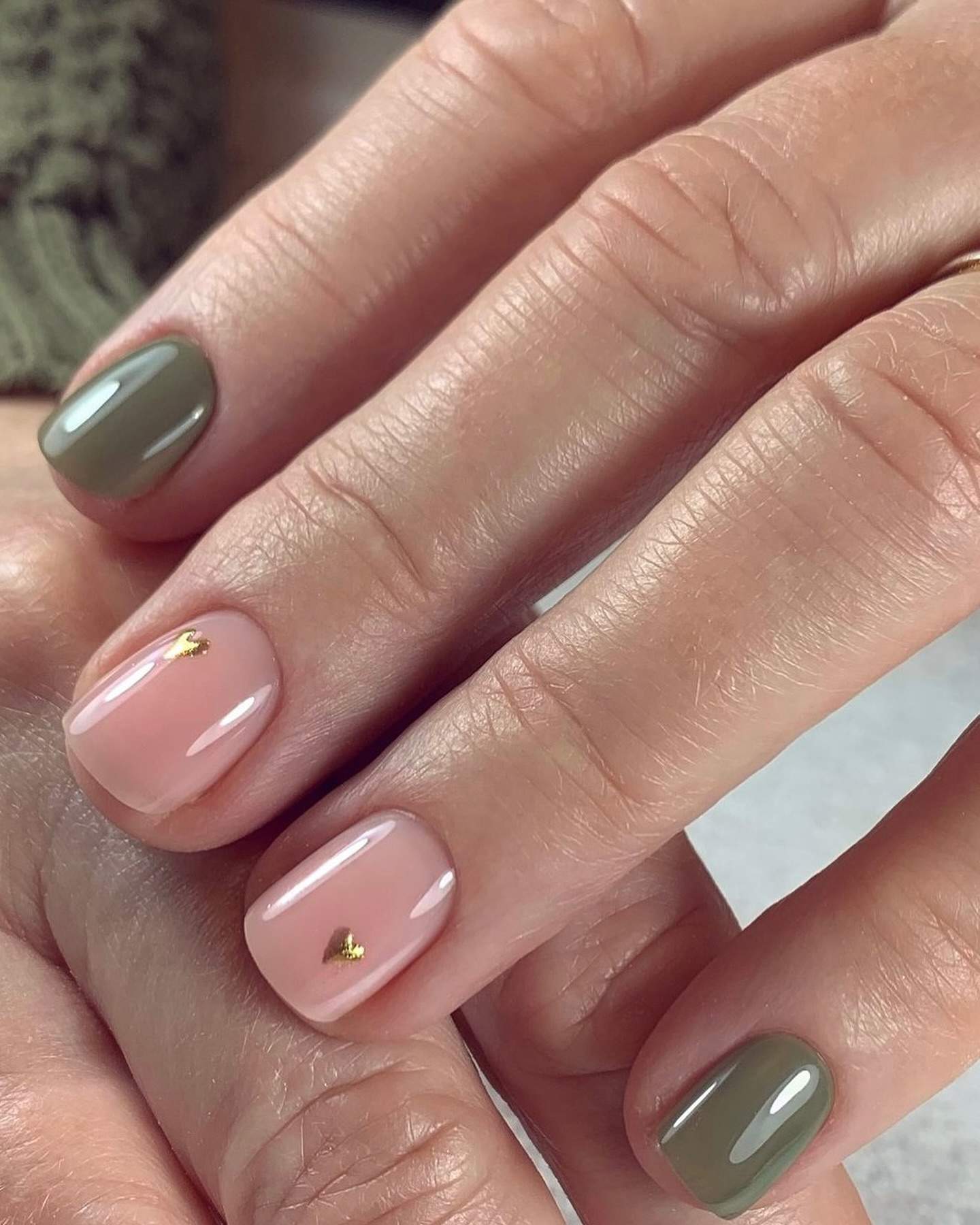 Tonos pastel con detalle corazón