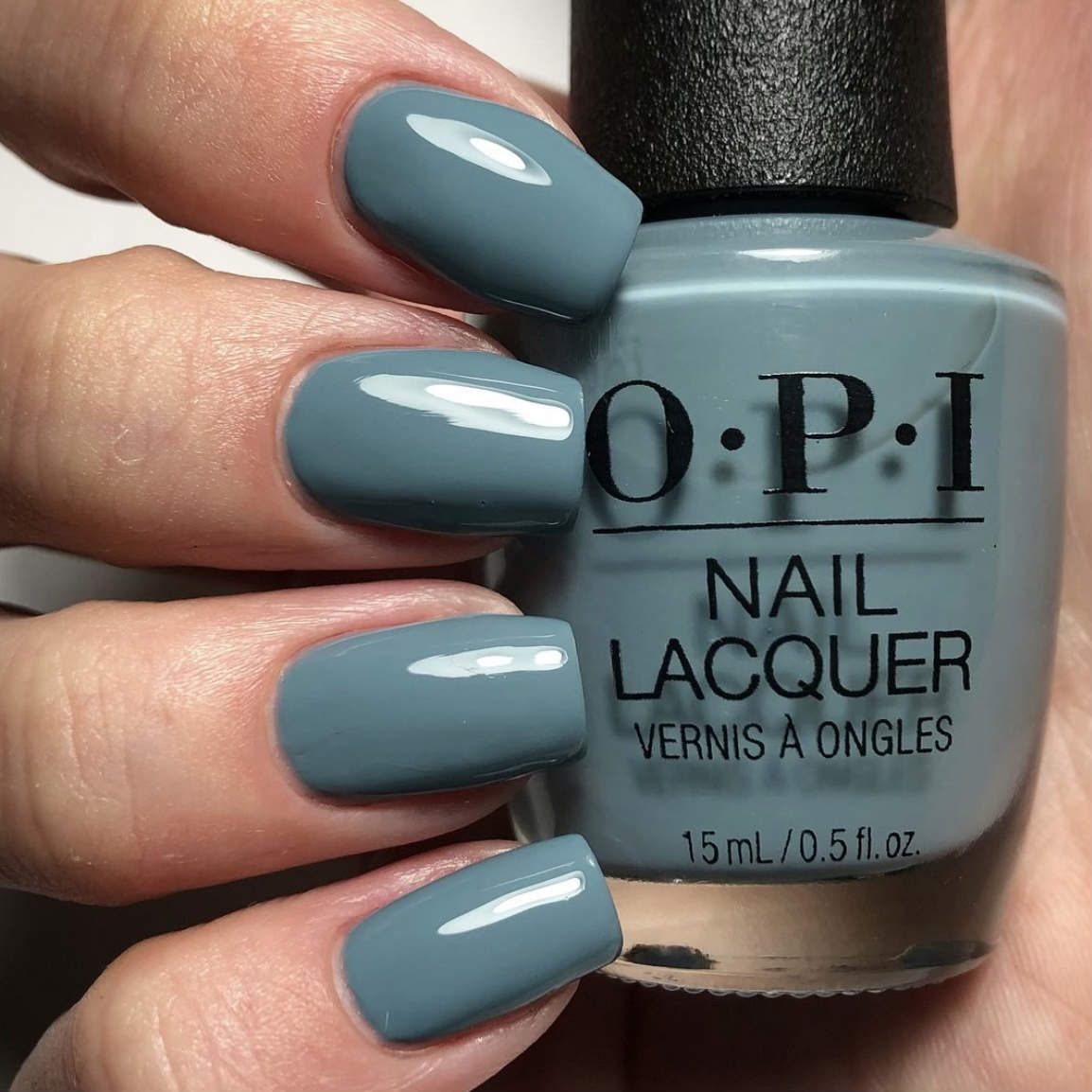 Uñas verde esmeralda