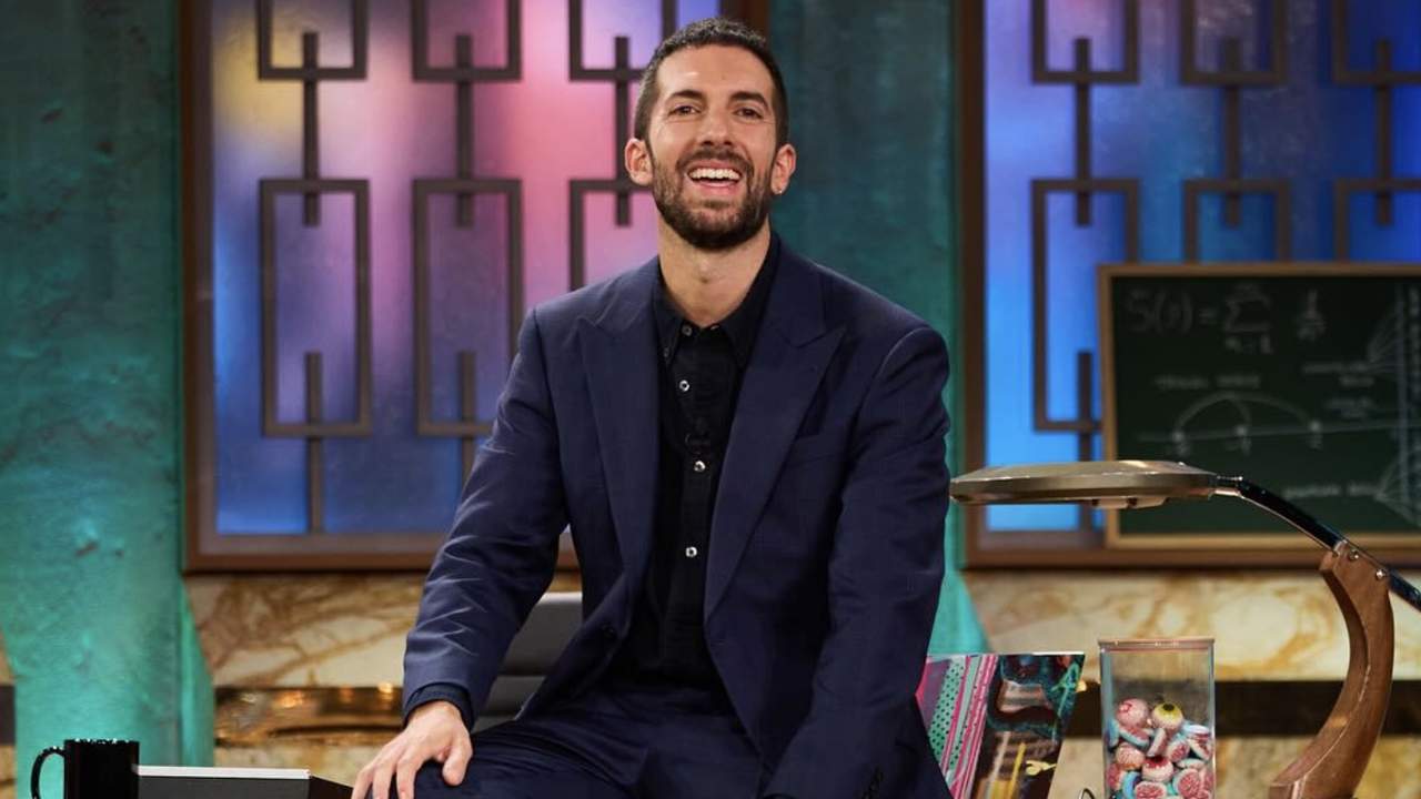 David Broncano da la sorpresa y anuncia su invitado para el próximo lunes (contra Johnny Depp en 'El Hormiguero')