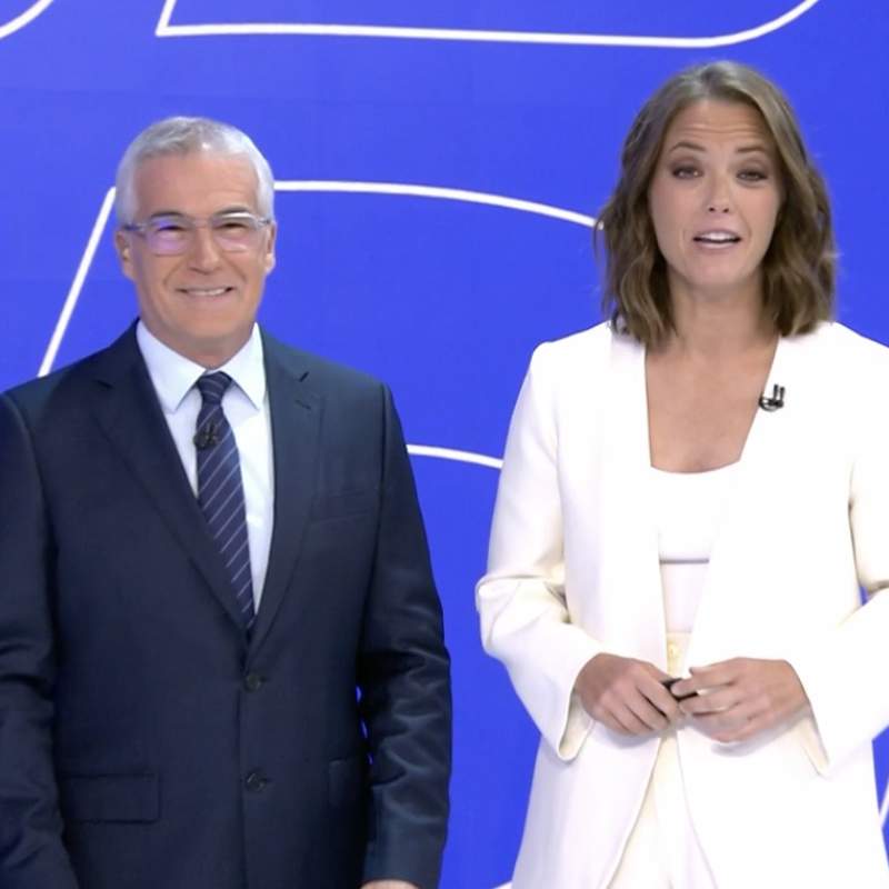 María Casado se estrena en Informativos Telecinco con una calurosa bienvenida y un valioso consejo de David Cantero  