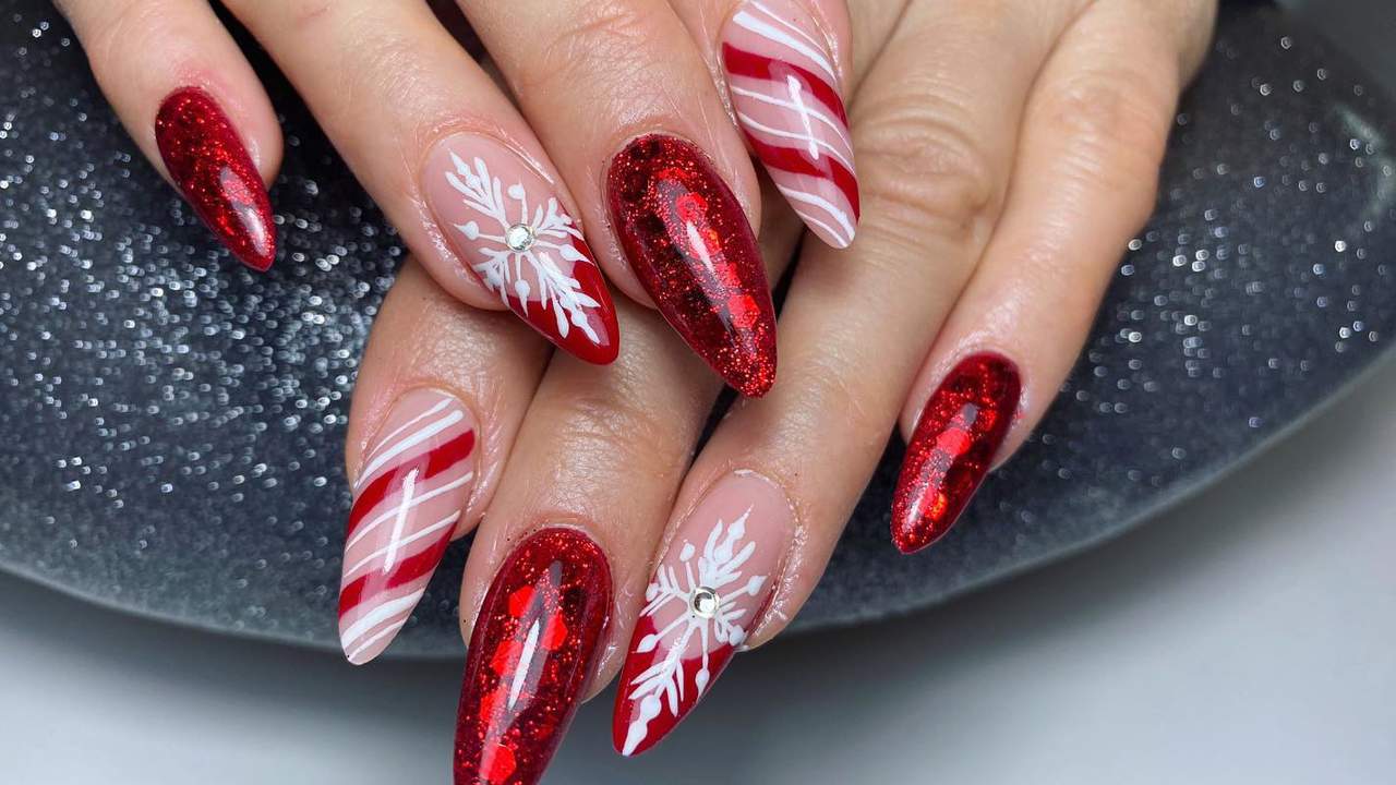 uñas rojas navidad