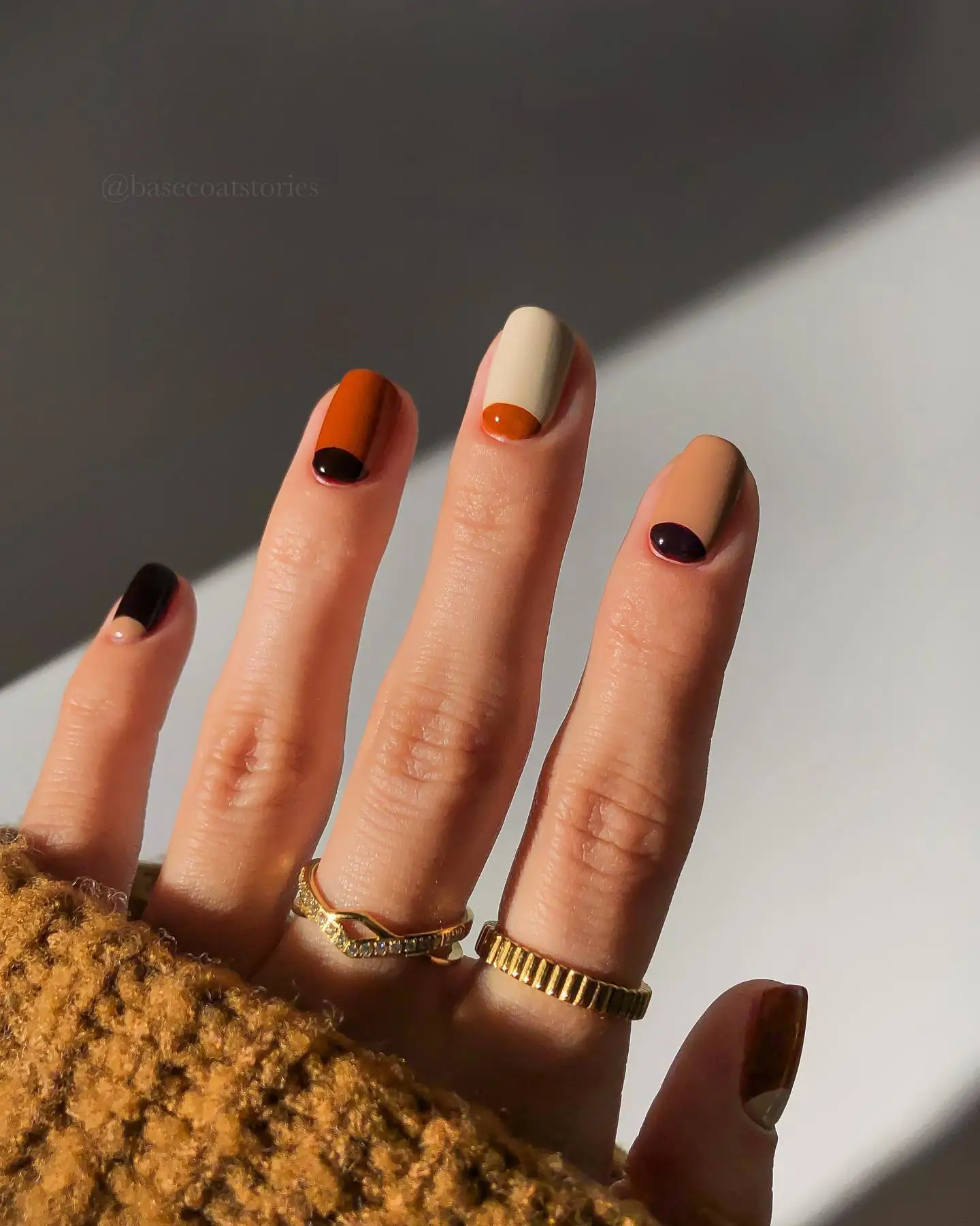 Los 25 diseños de uñas cortas más bonitos y elegantes del Otoño