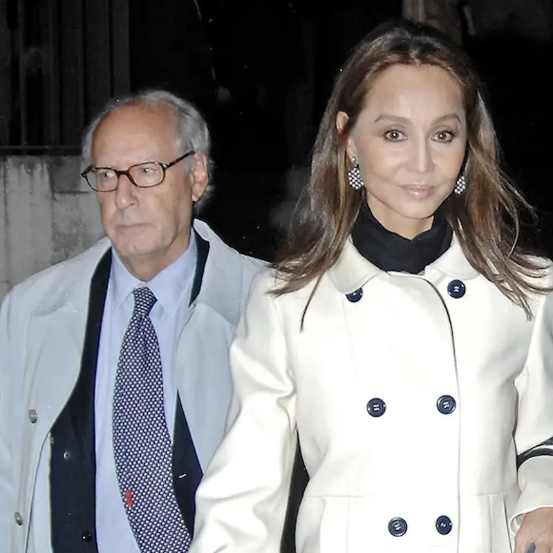 Pilar Eyre revela los escándalos de Isabel Preysler y Miguel Boyer: "Hay fotos que se compran y se meten en un cajón"