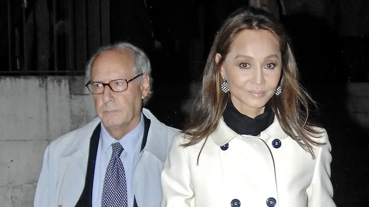 Pilar Eyre revela los escándalos de Isabel Preysler y Miguel Boyer: "Hay fotos que se compran y se meten en un cajón"