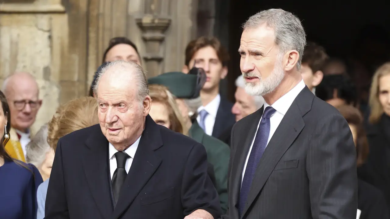 Sale a la luz lo que realmente le transmitió el rey Felipe al rey Juan Carlos en su inesperado encuentro privado