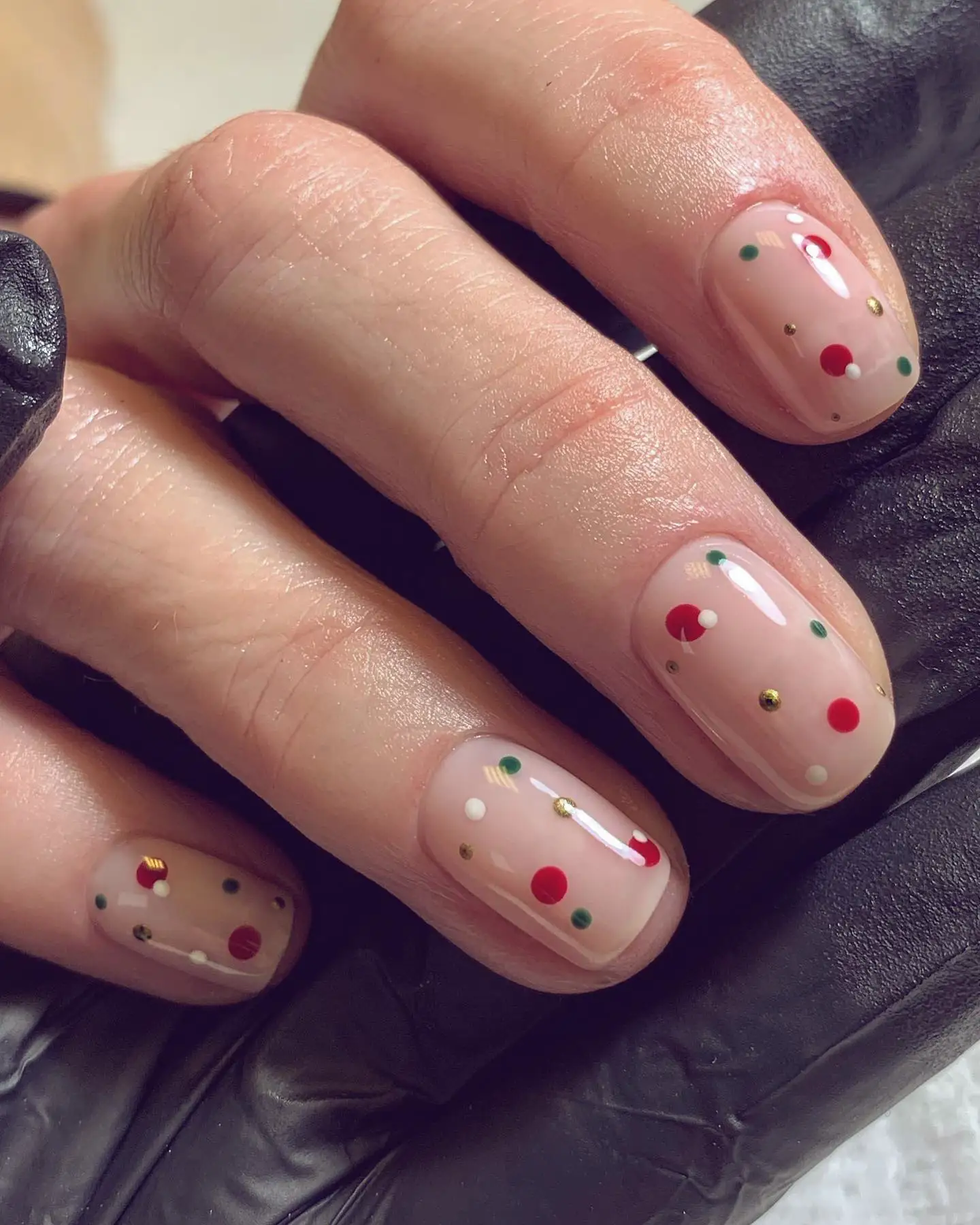 Dot Christmas Nails