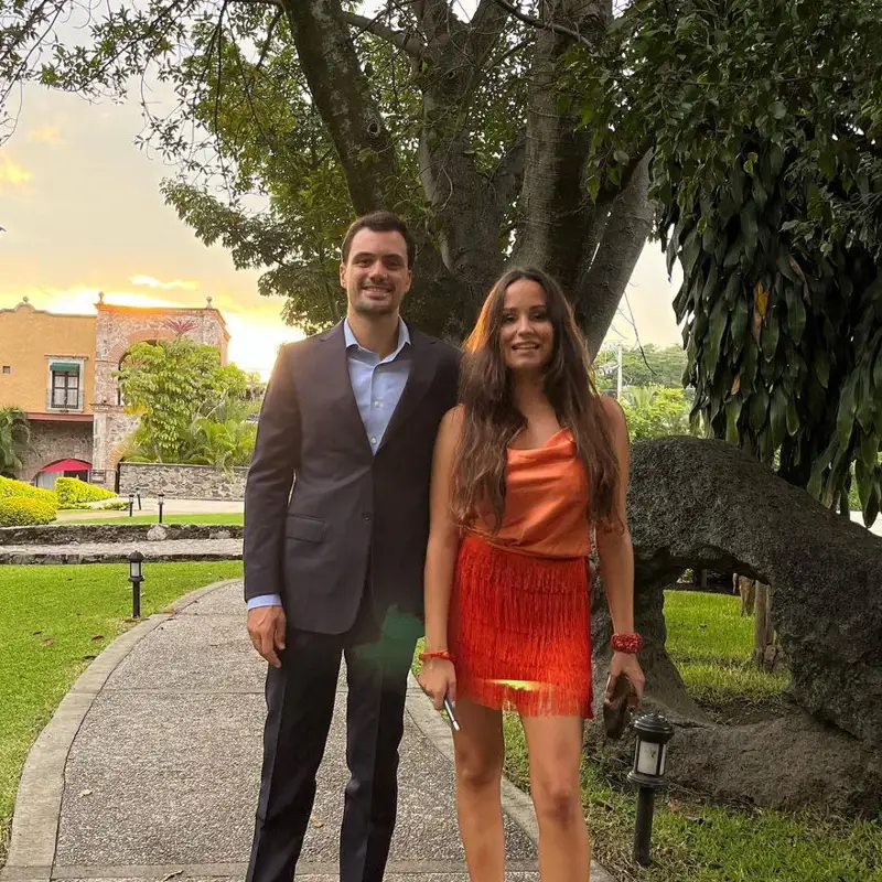 Carolina Monje comparte fotos inéditas de su romántica boda con Álex Lopera en su primer aniversario de casados