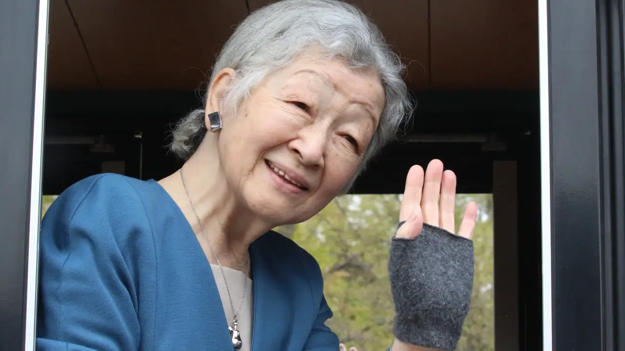 Michiko de Japón