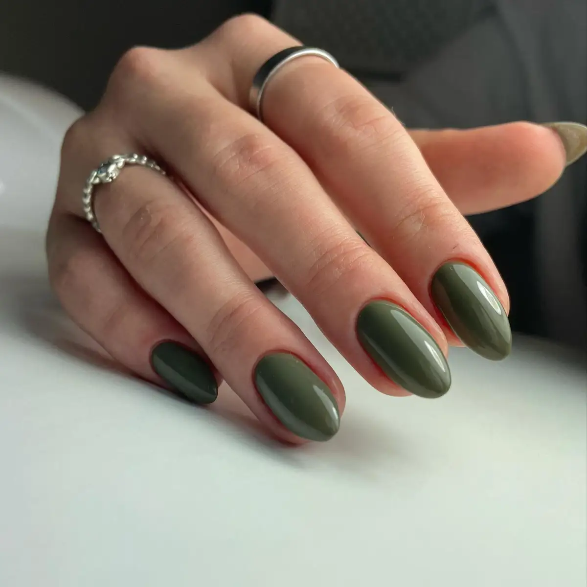 uñas verde