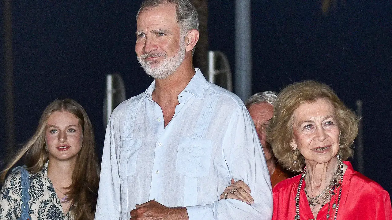 La preocupación del rey Felipe por la reina Sofía que ahonda la brecha con sus hermanas, Elena y Cristina