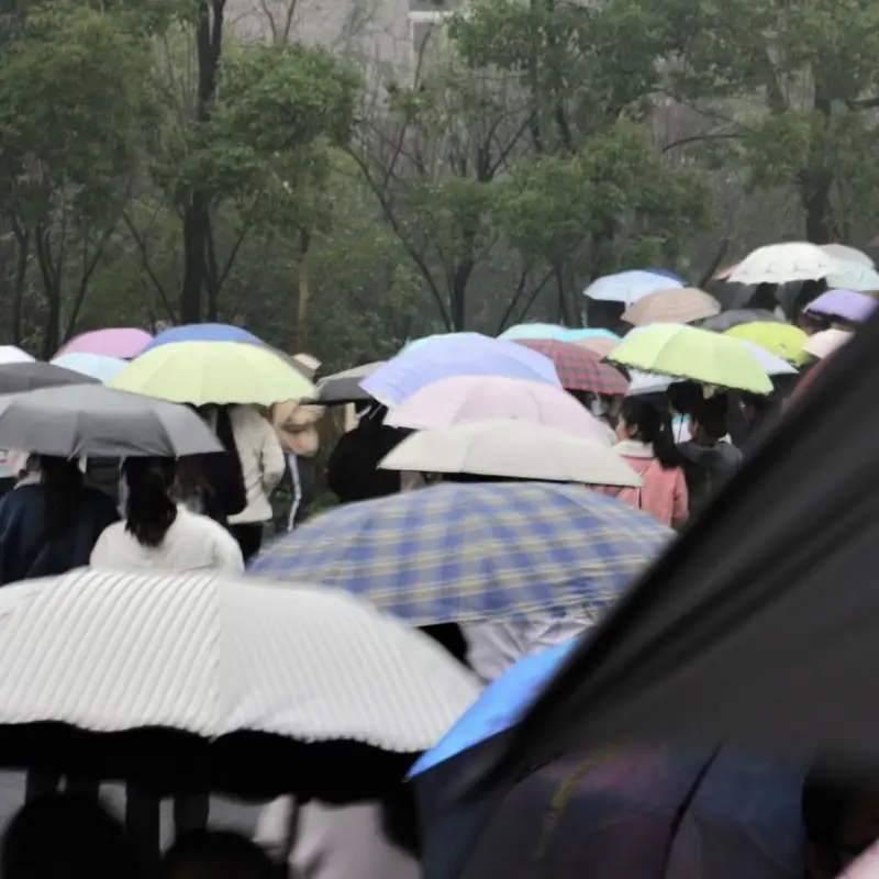 Dile adiós a las lluvias: la AEMET predice cuando podremos cerrar el paraguas en España