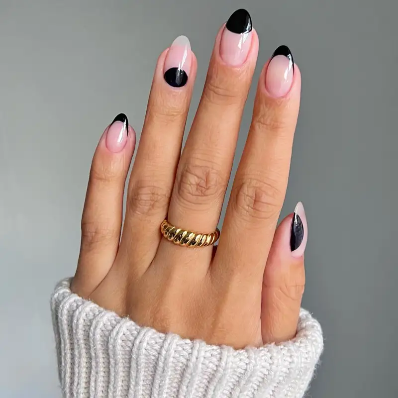 25 ideas de uñas negras bonitas y elegantes para sumarte a uno de los colores tendencia de 2025