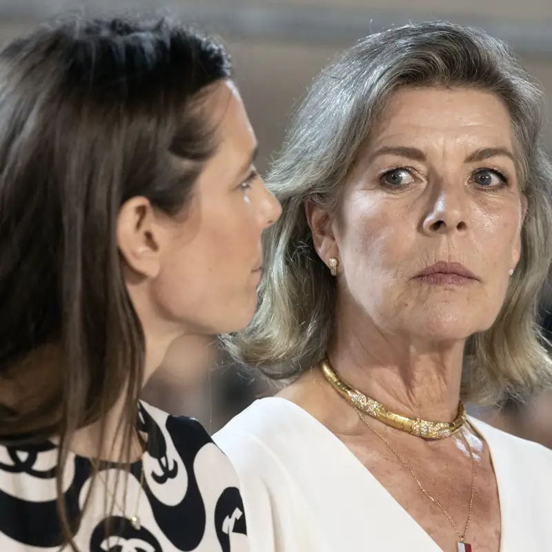 La prensa alemana destapa el distanciamiento entre Carolina de Mónaco y su hija, Carlota Casiraghi, por un único motivo