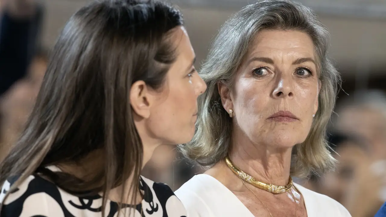 La prensa alemana destapa el distanciamiento entre Carolina de Mónaco y su hija, Carlota Casiraghi, por un único motivo