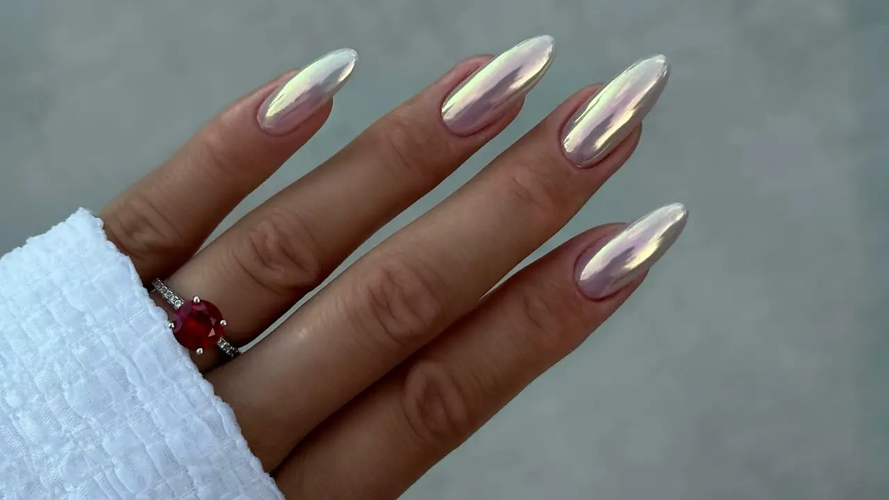 50 diseños de uñas semipermanentes bonitos y elegantes que inspirarán tu próxima manicura