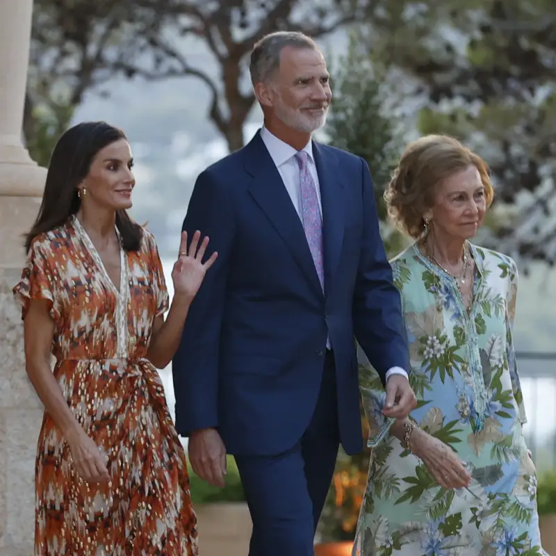 El reto envenenado que Felipe y Letizia han impuesto a la reina Sofía en su peor momento