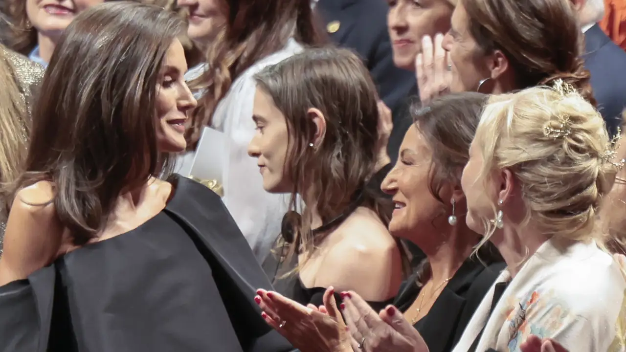 Del guiño de Letizia con Paloma Rocasolano a los cuchicheos con la reina Sofía: las anécdotas de los Princesa de Asturias 2024