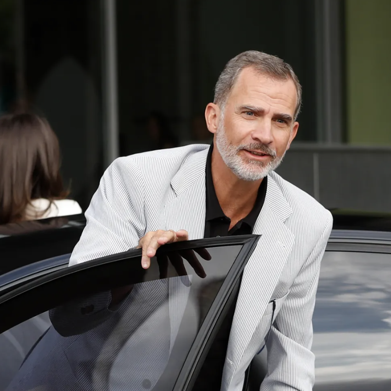 Encontramos al doble de Felipe VI que confunde a las señoras en el supermercado 