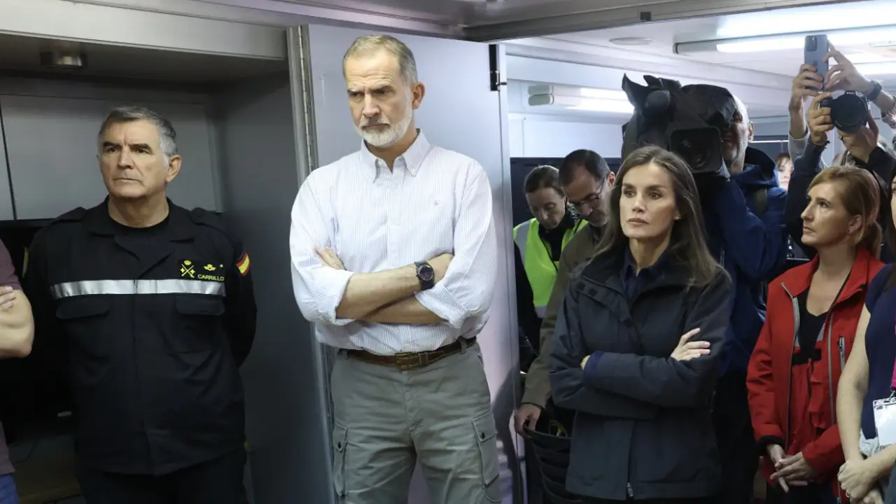 La cauta decisión que han tomado los reyes Felipe y Letizia sobre la fecha de su prometida visita a Chiva