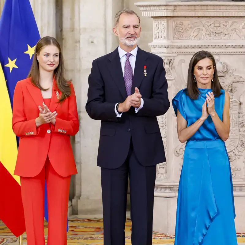 Así vivió la princesa Leonor la tensa visita de sus padres, los reyes Felipe y Letizia, a Paiporta