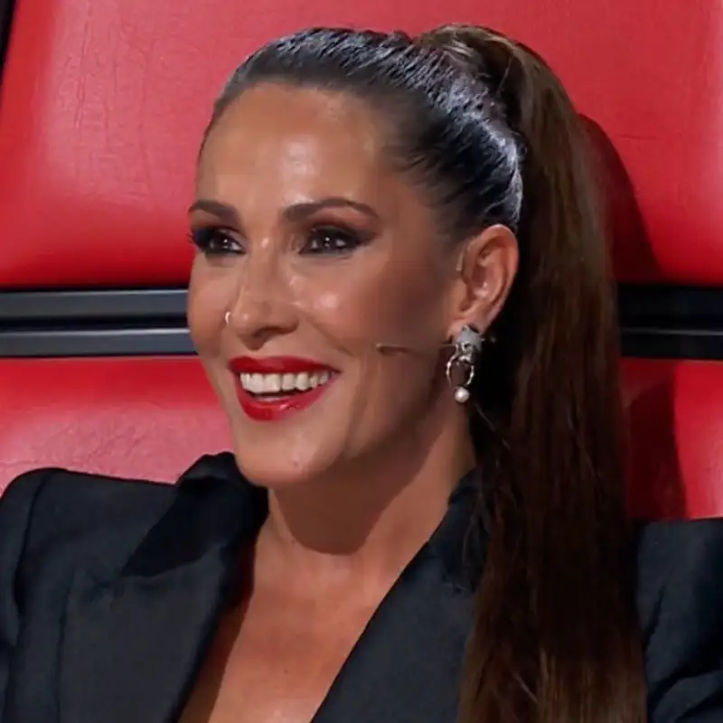 Malú, pillada in fraganti en 'La Voz' hablando mal de una concursante 