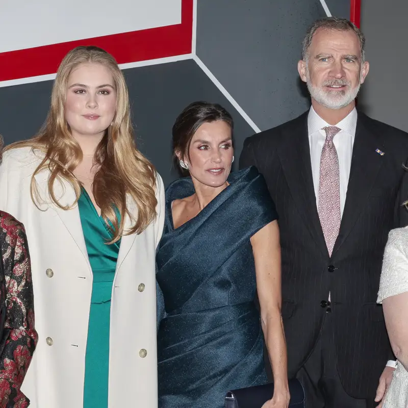 Amalia de Holanda, Letizia y Felipe