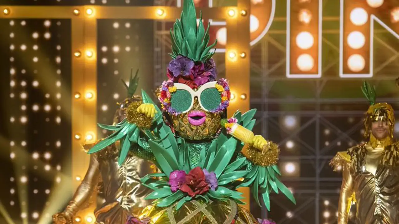 Mask Singer Piña