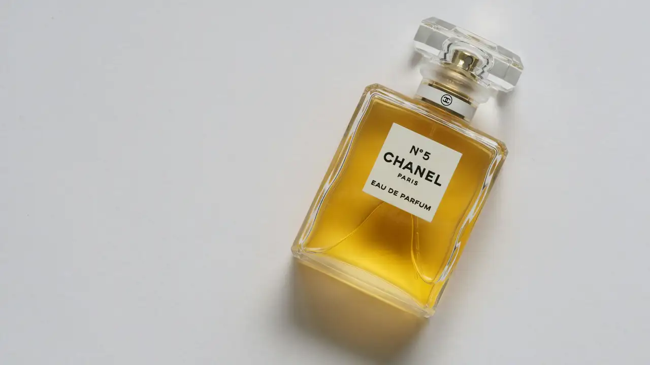 10 perfumes que adoran las francesas por su fragancia duradera, clásica y que no cansa 