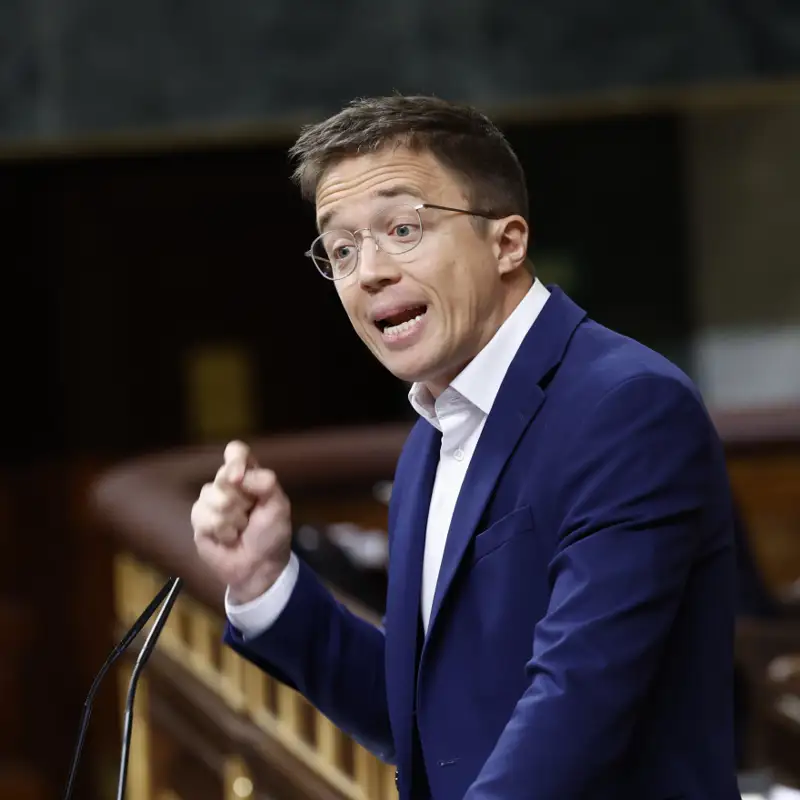 Último giro entre Íñigo Errejón y Elisa Mouliaá: tenso cruce de acusaciones tras la suspensión temporal de la causa