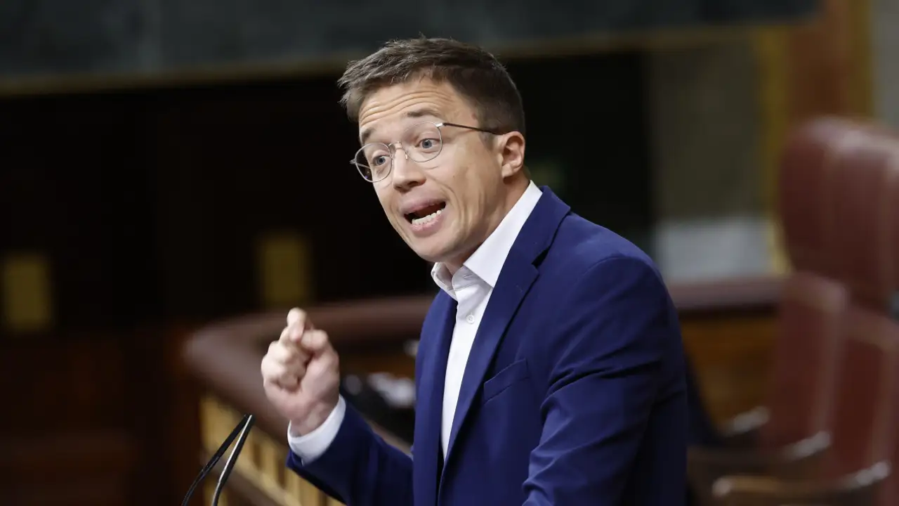 Último giro entre Íñigo Errejón y Elisa Mouliaá: tenso cruce de acusaciones tras la suspensión temporal de la causa