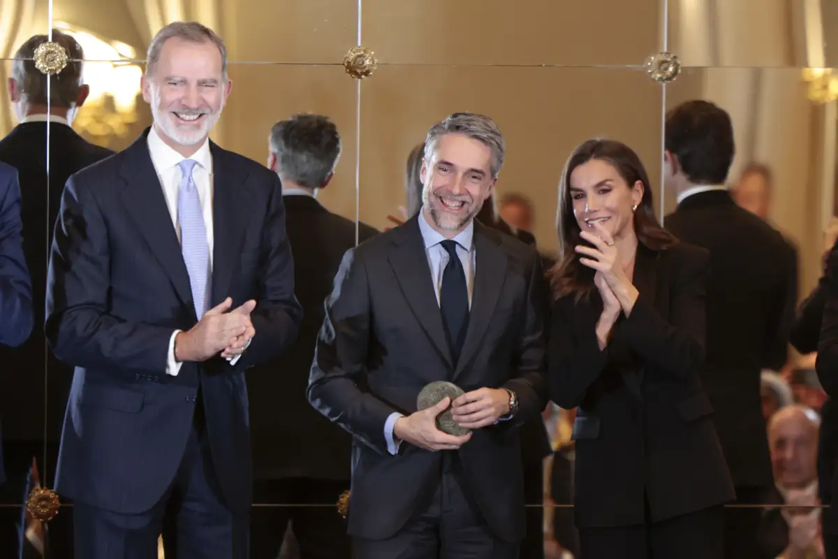 Felipe, Letizia y Carlos Franganillo