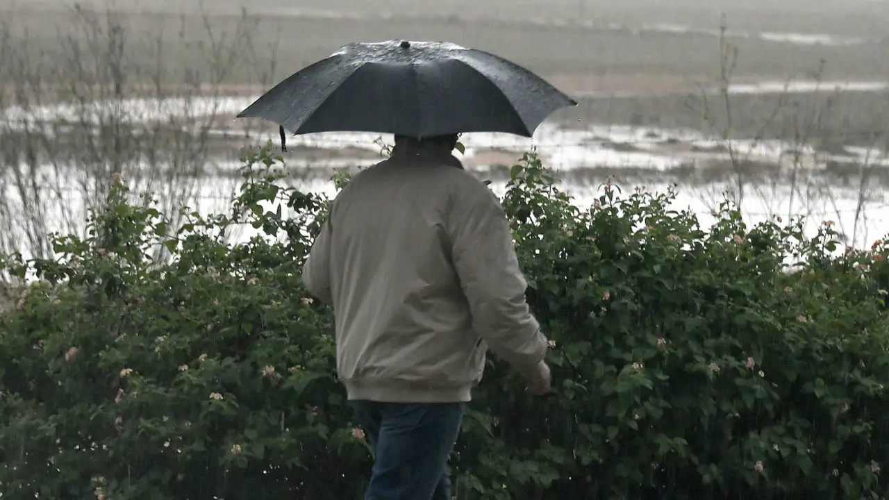 Adiós a la 'tregua primaveral': Roberto Brasero anuncia "más tormentas y fuertes lluvias” para esta semana