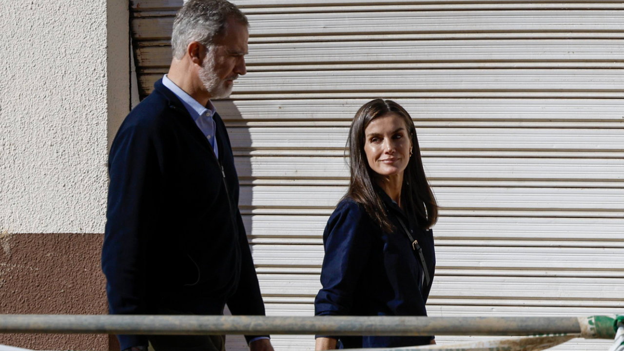 La prensa internacional define la visita de los reyes Felipe y Letizia a Valencia con rotundos adjetivos