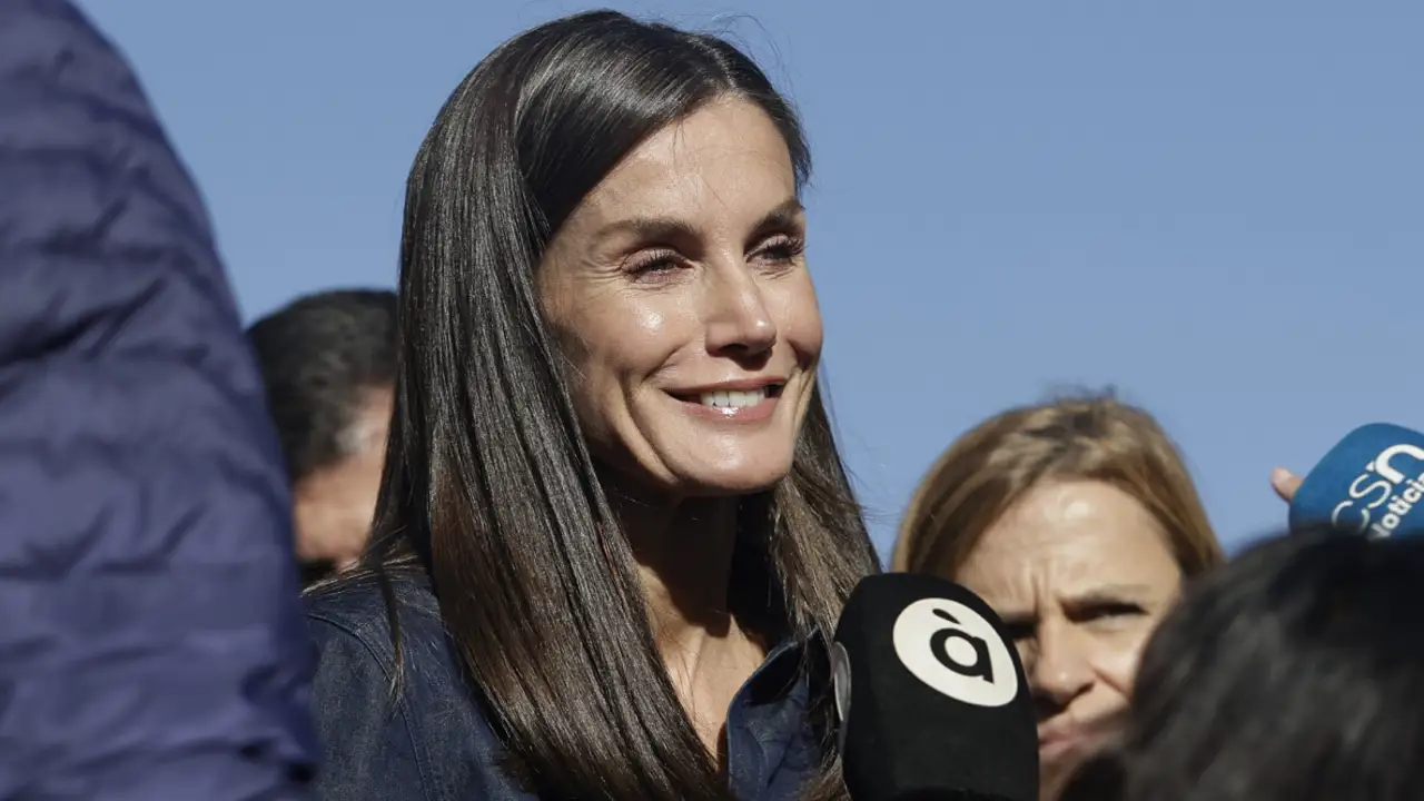 La reina Letizia se cuela en directo en 'Y ahora Sonsoles' para enviar un mensaje a la presentadora